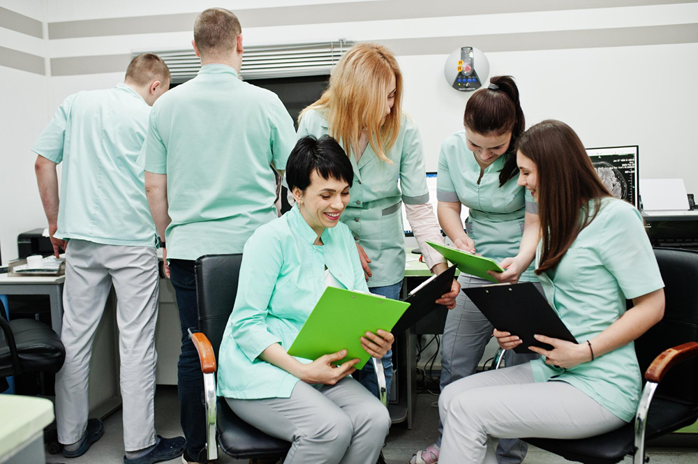 Nursing students attending a nursing program in Fredericksburg